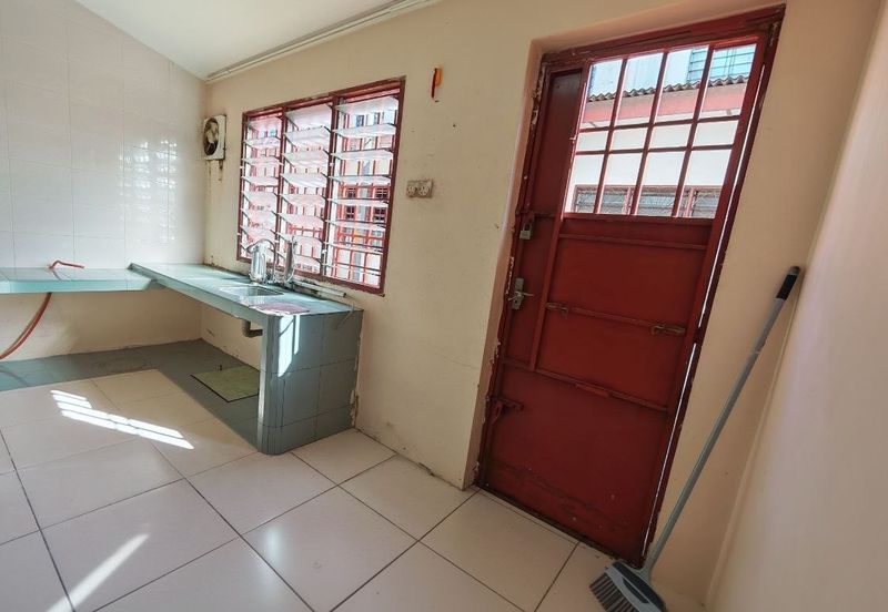 TAMAN BANDAR BARU MENGLEMBU