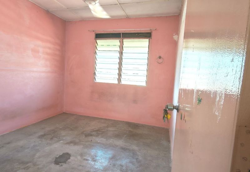 TAMAN BANDAR BARU MENGLEMBU