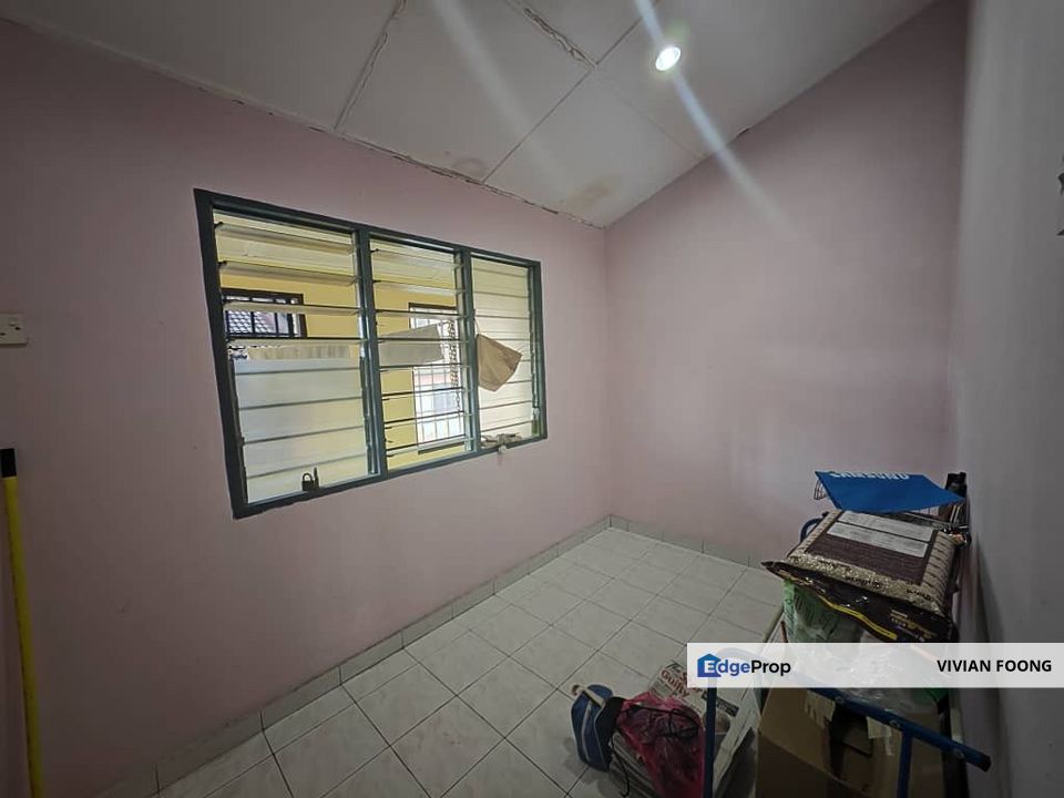 Puncak Jelapang, Ipoh, Perak terrace house basic condition good condition, Perak, Ipoh