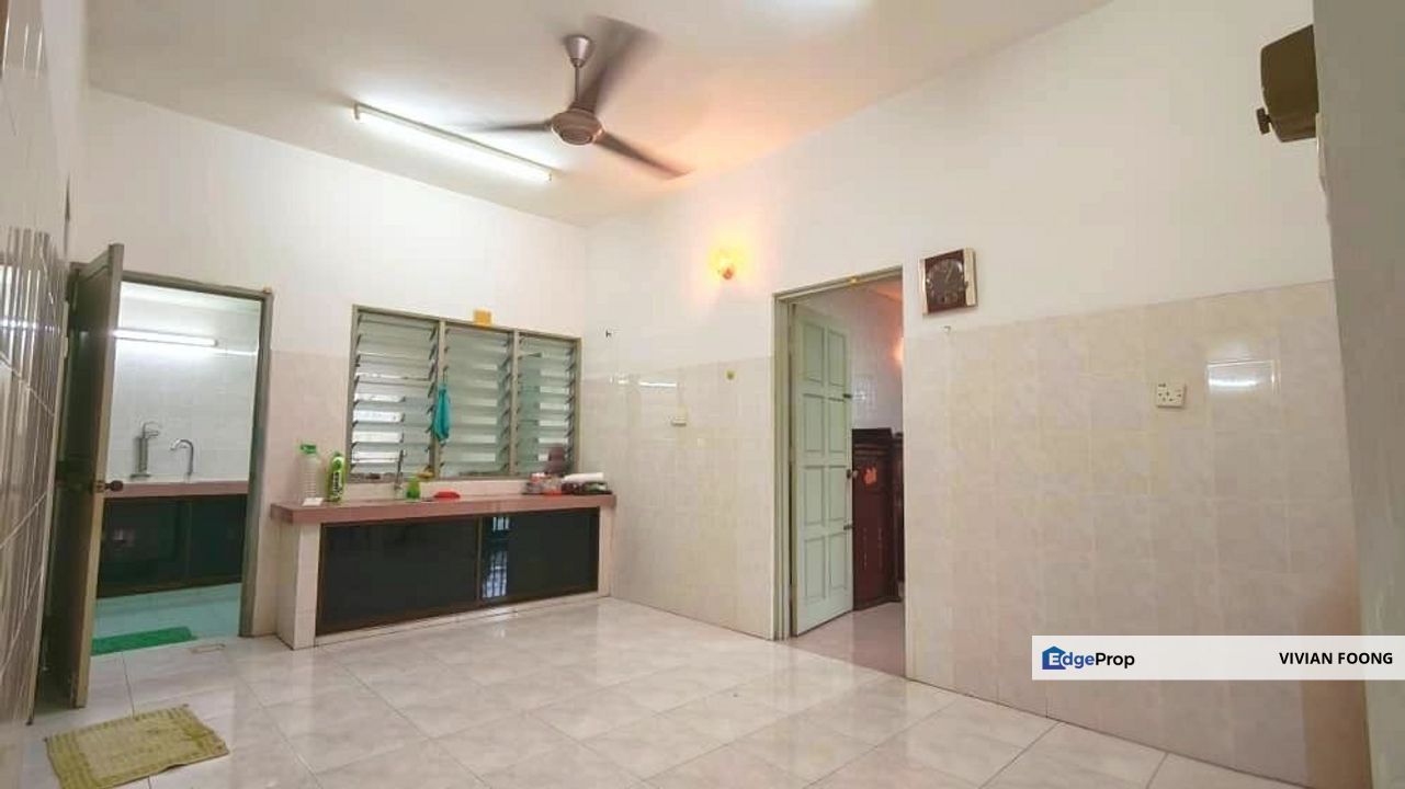 Taman Cempaka, Ipoh, Perak terrace house for sale corner unit, Perak, Ipoh