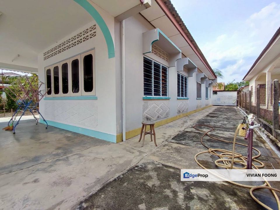 TAMAN JALONG, Kuala Kangsar, Perak bungalow for sale good location, Perak, Kuala Kangsar