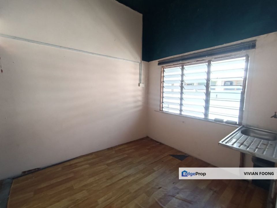 PUSAT PERDAGANGAN JELAPANG, KINTA, Perak for rent first floor basic condition, Perak, Kinta