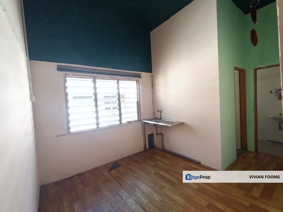 PUSAT PERDAGANGAN JELAPANG, KINTA, Perak for rent first floor basic condition, Perak, Kinta
