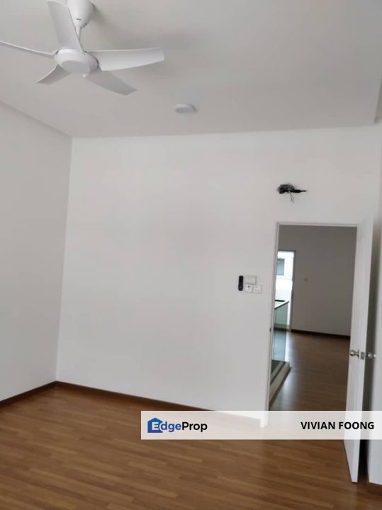 MontBleu Residence, Ipoh, Perak for sale townhouse well maintain upper unit gated and guarded facilities, Perak, Ipoh