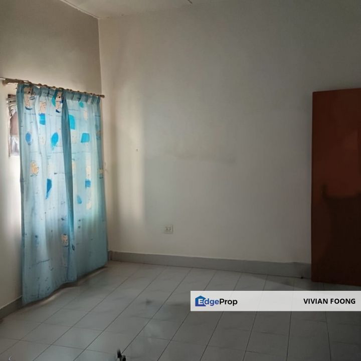 Taman Mas Falim, Ipoh, Perak for sale terrace house basic condition well maintain great located, Perak, Ipoh