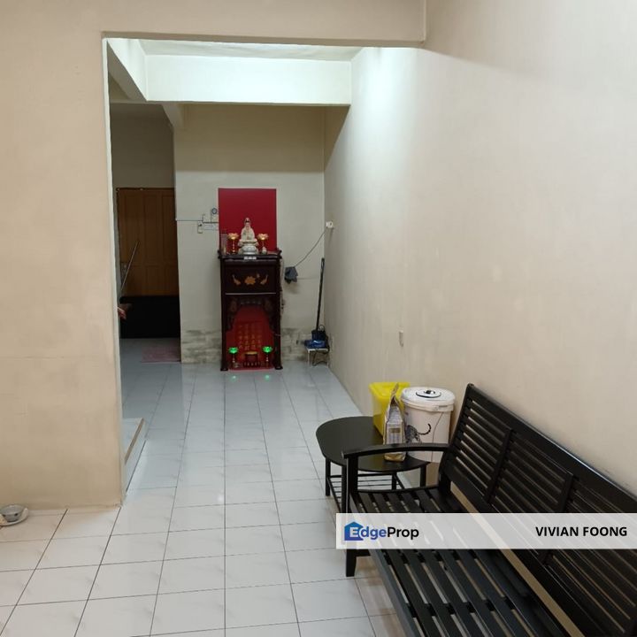 Taman Mas Falim, Ipoh, Perak for sale terrace house basic condition well maintain great located, Perak, Ipoh