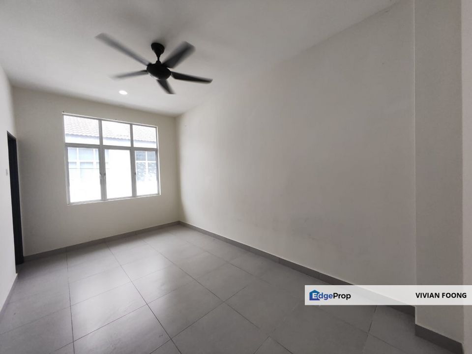 Pine Park, Chemor, Perak for sale terracen house chemor gated and guarded freehold basic condition move in condition cozy living, Perak, Chemor