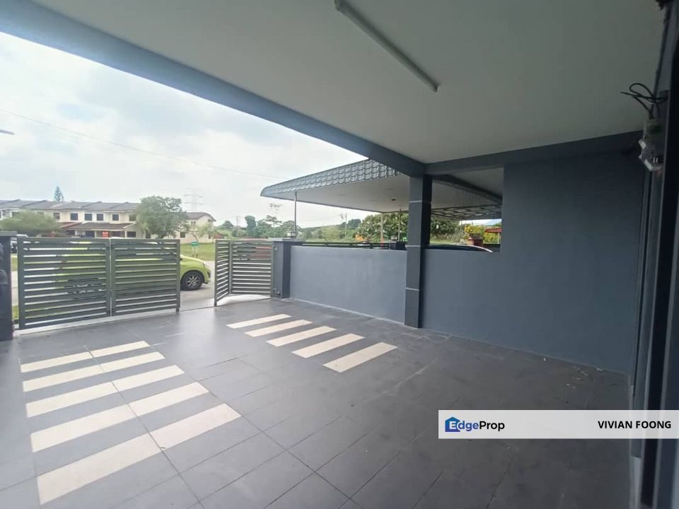 Taman Kledang Suria, Menglembu, Perak for rent basic condition well maintain menglembu aeon big ipoh town, Perak, Menglembu