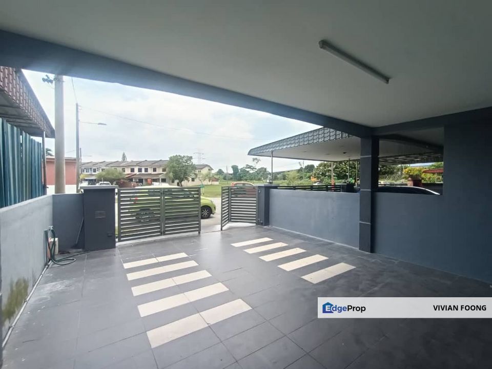 Taman Kledang Suria, Menglembu, Perak for rent basic condition well maintain menglembu aeon big ipoh town, Perak, Menglembu