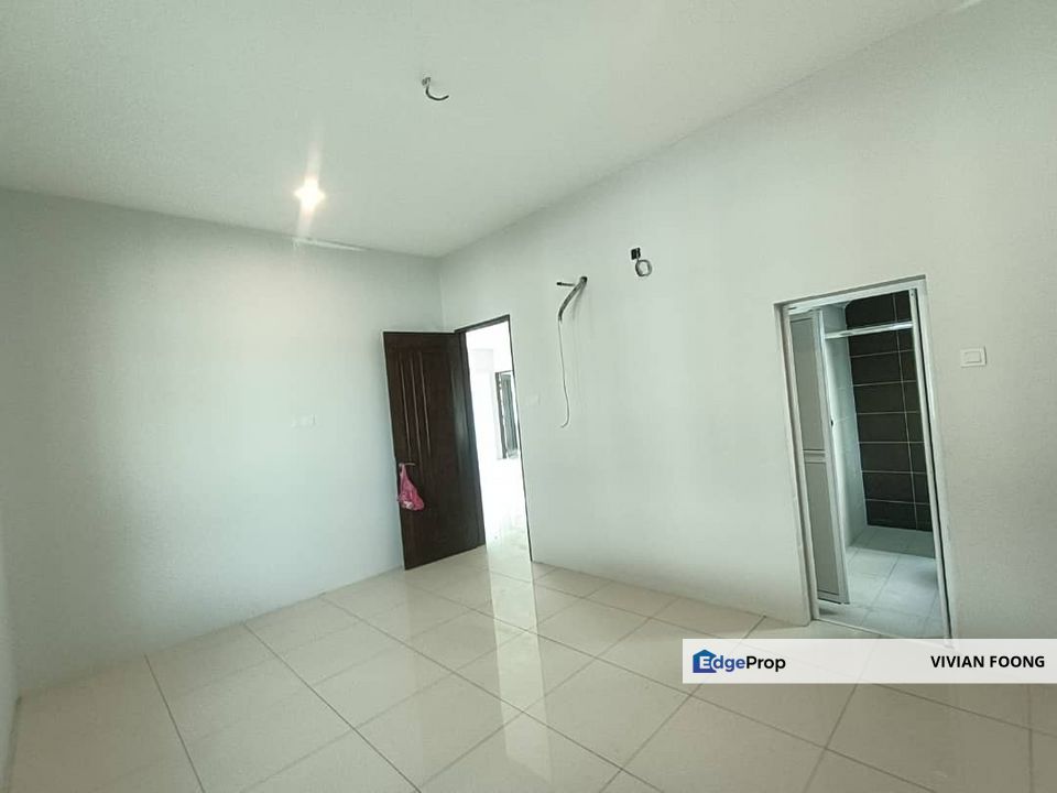 Meru Hill Bungalow, Ipoh, Perak for rent basic condition gated and guarded, Perak, Ipoh