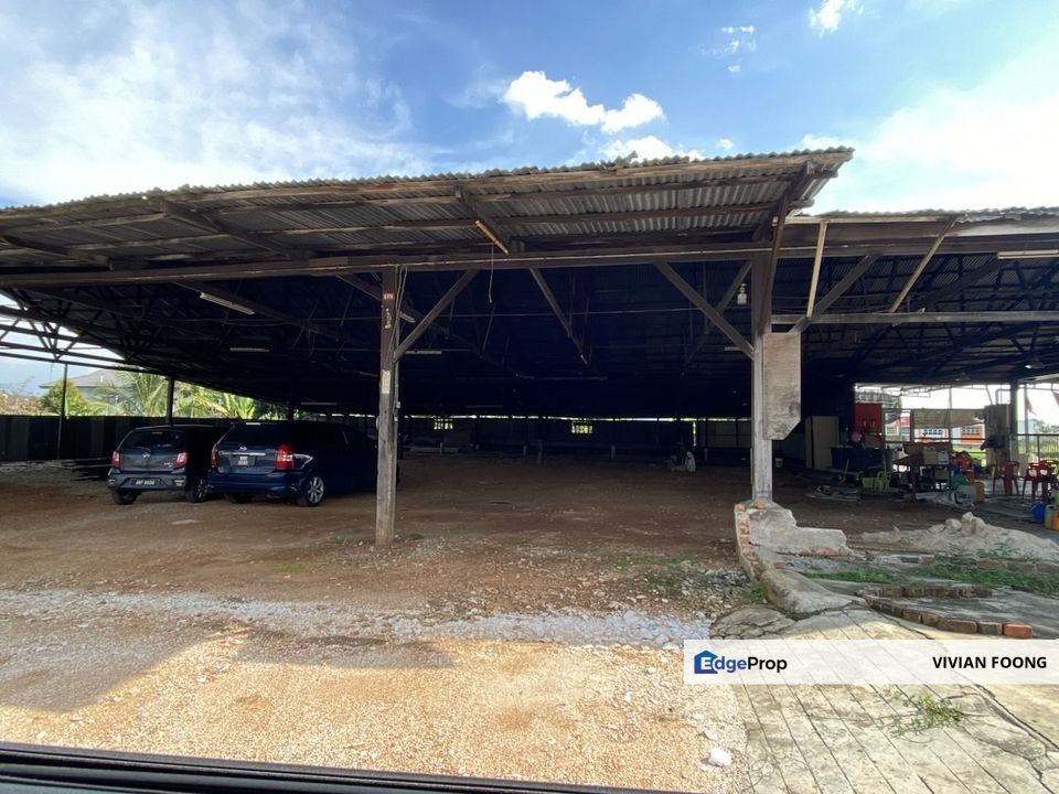 Chemor, Kinta, Perak facing main road for rent building land, Perak, Kinta