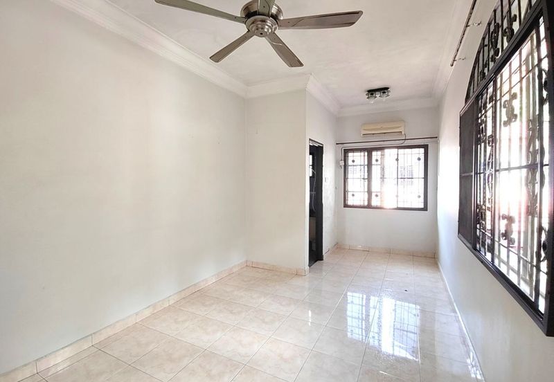 TAMAN KLEDANG, MENGLEMBU