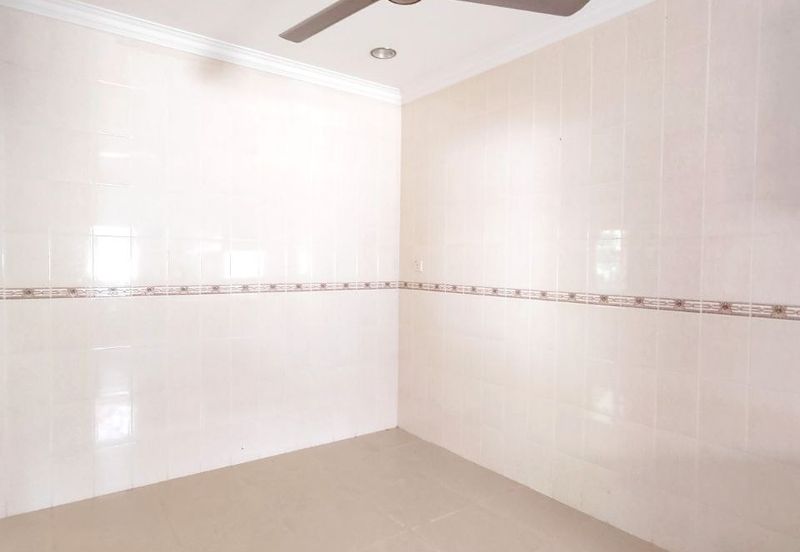 TAMAN KLEDANG, MENGLEMBU