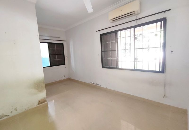 TAMAN KLEDANG, MENGLEMBU