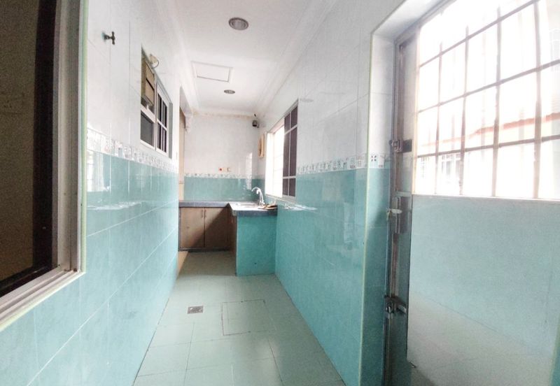 TAMAN KLEDANG, MENGLEMBU