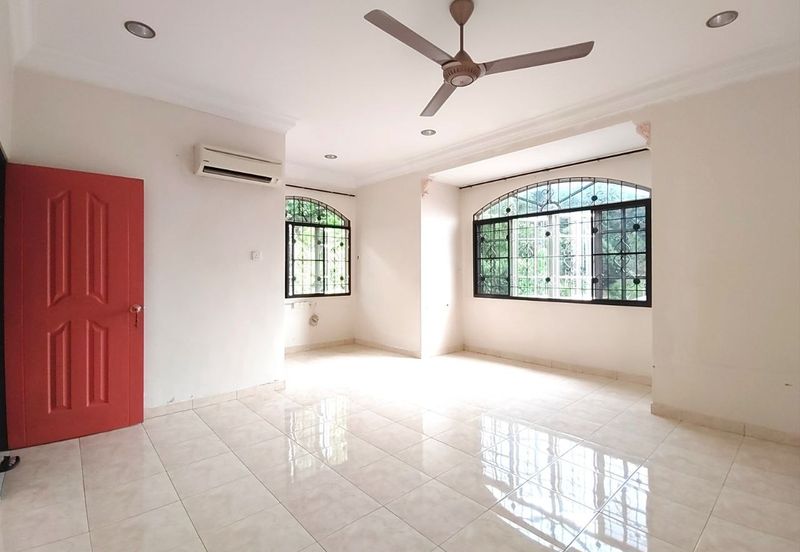 TAMAN KLEDANG, MENGLEMBU