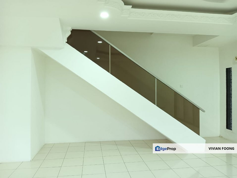 Taman Utama, Kinta, Perak, Double Storey Terrace House, For sale, Good Condition, Strategic Location., Perak, Kinta