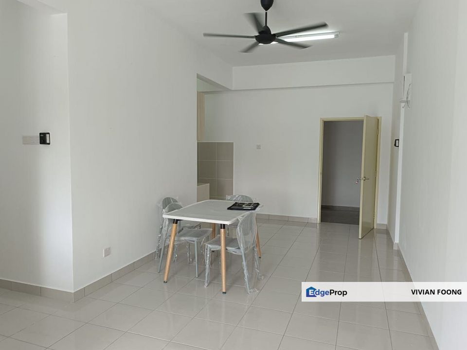 Taman Kampar Perdana Apartment, Kampar, Perak , Kondominium Unit For Sale, Basic unit, Balcony facing lake view, Strategic location., Perak, Kampar