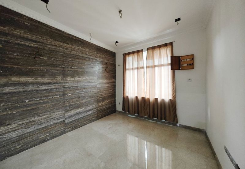 TAMAN MERU DESA PARK