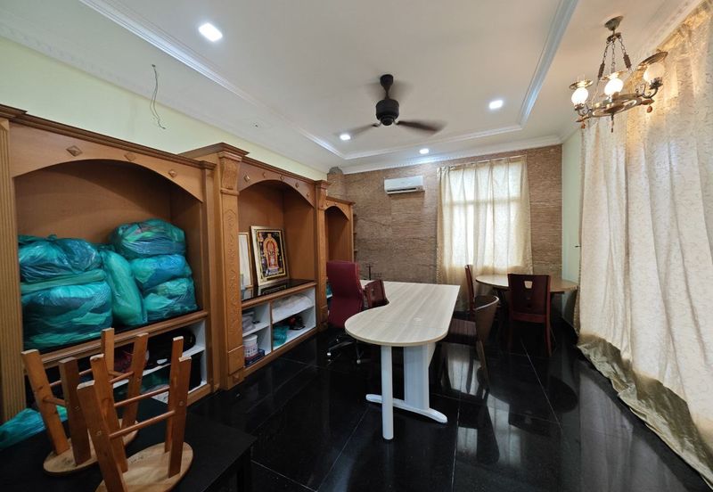 TAMAN MERU DESA PARK