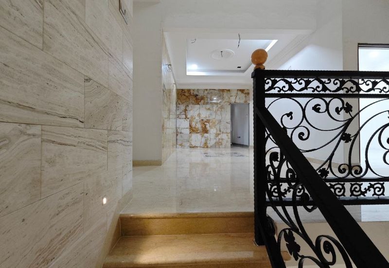 TAMAN MERU DESA PARK