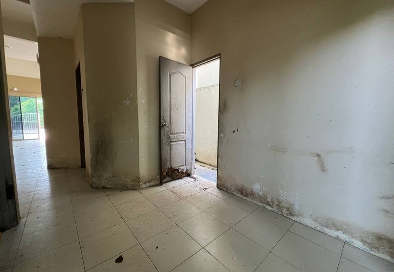 TAMAN DESA LAWAN KUDA