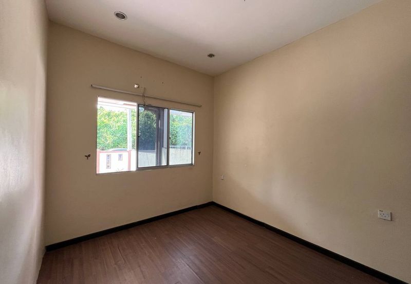 TAMAN DESA LAWAN KUDA