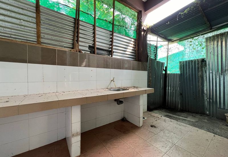 TAMAN DESA LAWAN KUDA