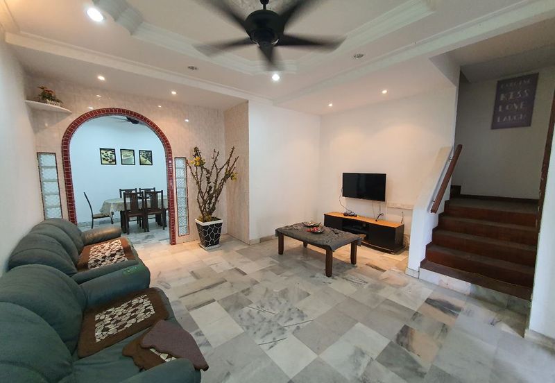 TAMAN MEWAH, BERCHAM