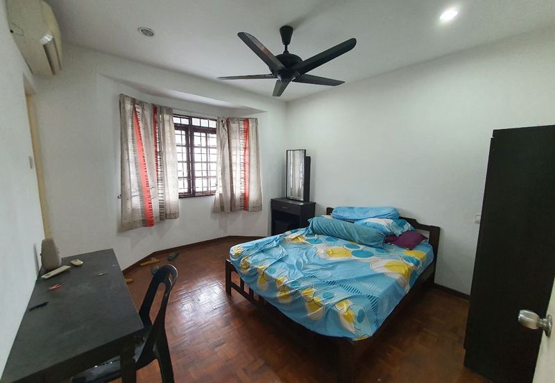 TAMAN MEWAH, BERCHAM