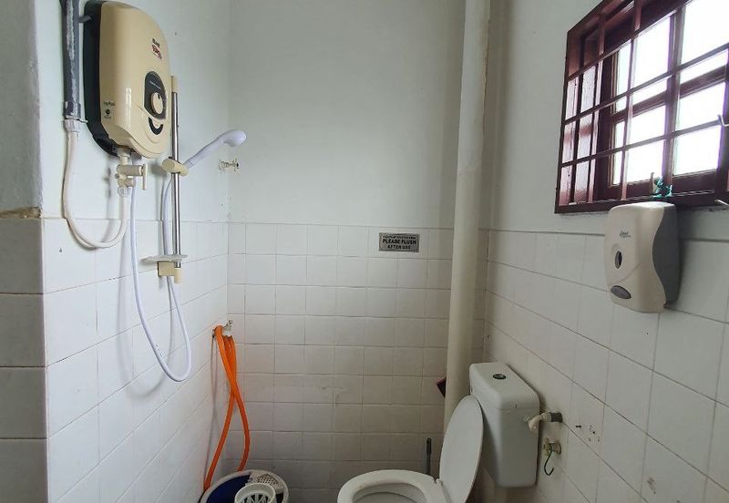 TAMAN MEWAH, BERCHAM