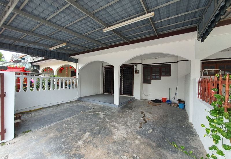 TAMAN MEWAH, BERCHAM