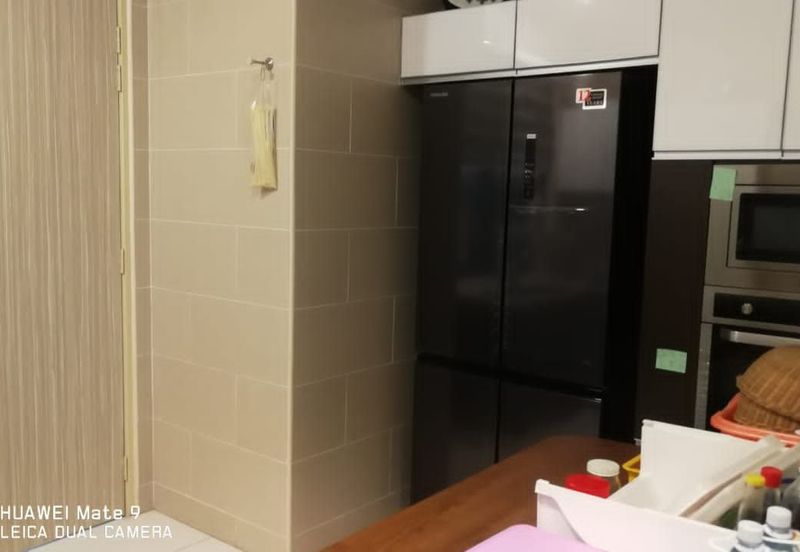 KONDOMINIUM D'TUJUH (SEVEN @ THOMPSON)