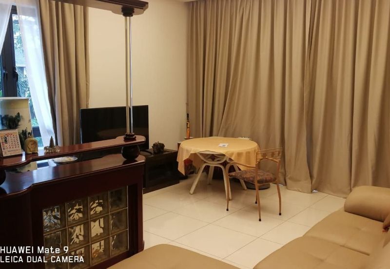 KONDOMINIUM D'TUJUH (SEVEN @ THOMPSON)