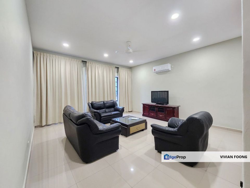 Meru Valley golf resort town house for rent fully furnished gated and guarded facilities peaceful living, Perak, Ipoh