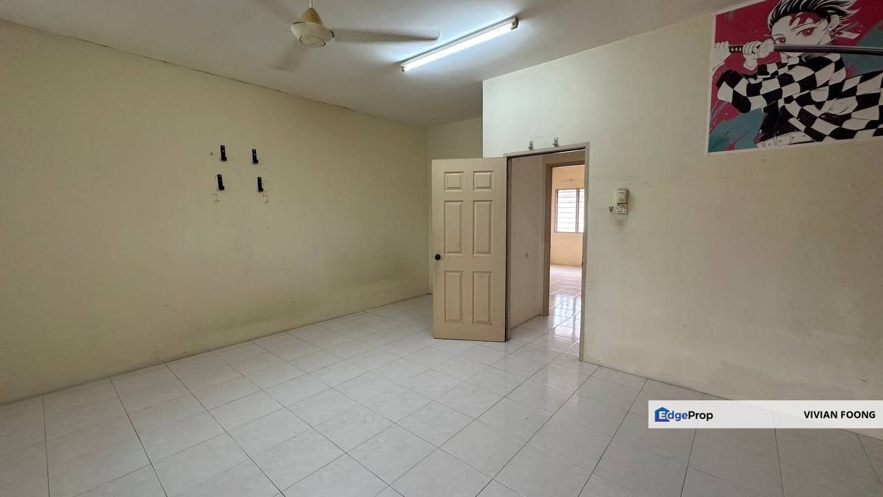 Taman lintang makmur kuala kangsar perak terrace house for sale chinese area lake view sungai siput kuala kangsar, Perak, Kuala Kangsar