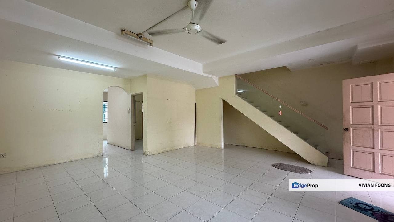 Taman lintang makmur kuala kangsar perak terrace house for sale chinese area lake view sungai siput kuala kangsar, Perak, Kuala Kangsar