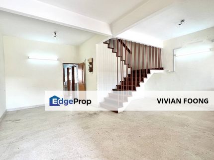 Taman ampang ipoh perak superlink terrace house facing northeast gunung rapat, Perak, Ipoh