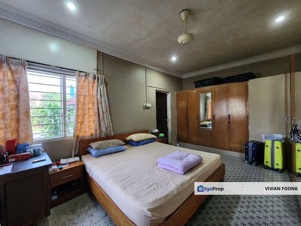 Fair Park, Ipoh, Perak bungalow for sale freehold renovated partially furnisher huge land ipoh town centre, Perak, Ipoh
