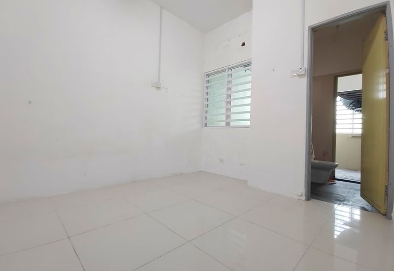 Taman Pengkalan Precinct 18