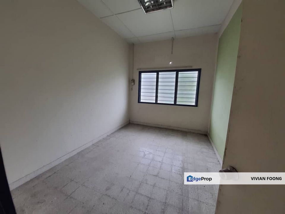 Taman golf ipoh perak bungalow house for sale near ipoh town centre, Perak, Ipoh