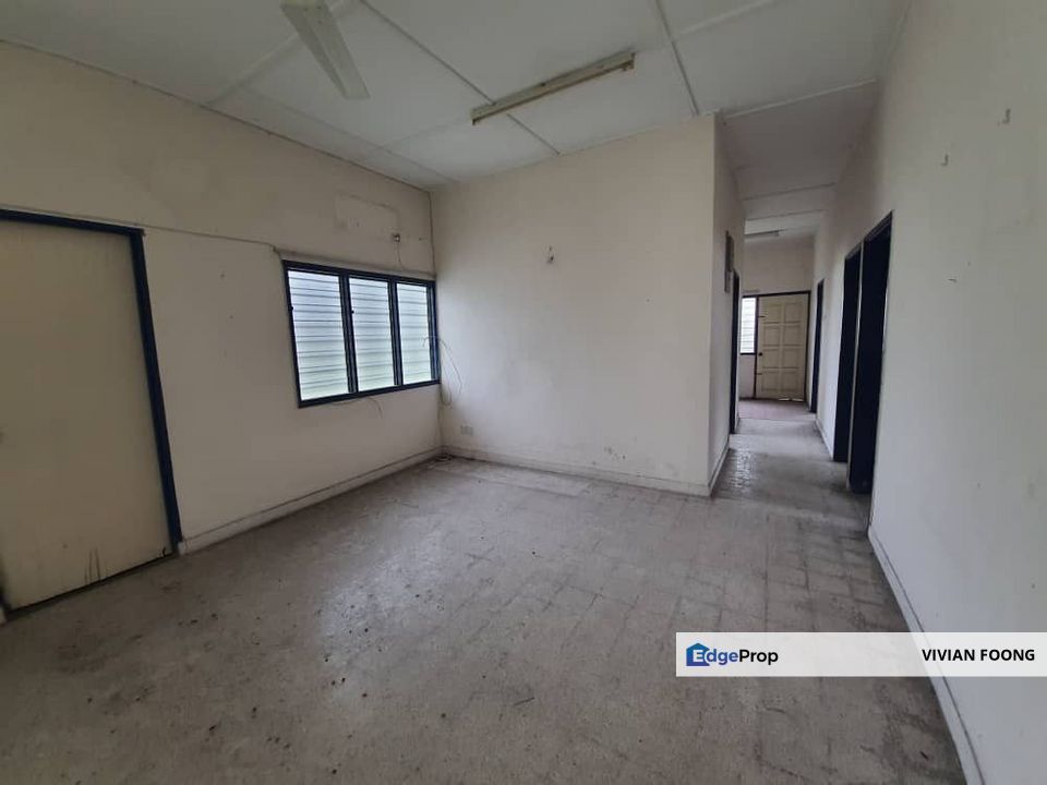 Taman golf ipoh perak bungalow house for sale near ipoh town centre, Perak, Ipoh