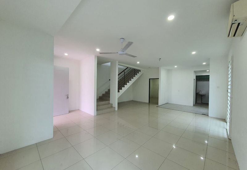 PANORAMA LAPANGAN SAUJANA (GREEN PARK)