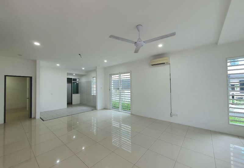 PANORAMA LAPANGAN SAUJANA (GREEN PARK)