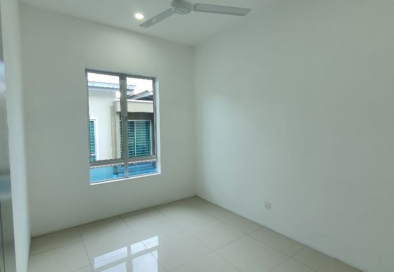 PANORAMA LAPANGAN SAUJANA (GREEN PARK)