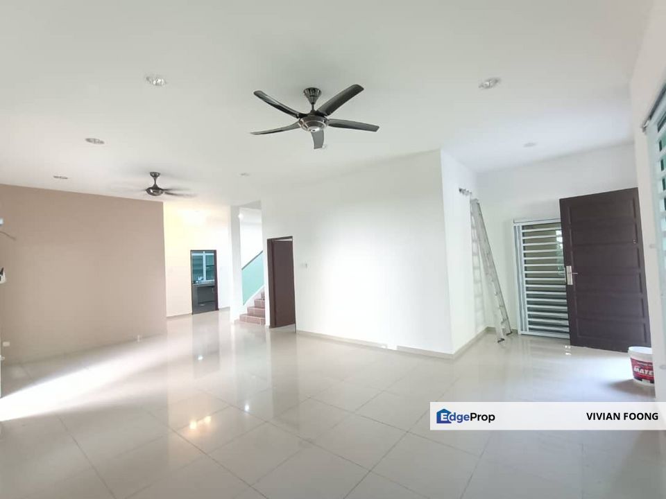 Puncak jelapang bayu ipoh perak jelapang silibin gated and guarded semi d for sale renovation basic condition , Perak, Ipoh