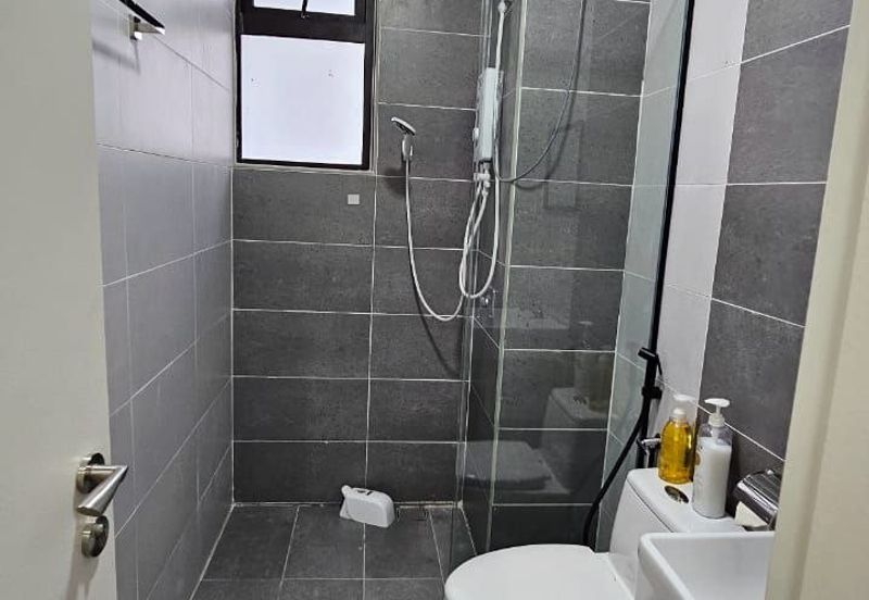 THE COVE HILLSIDE RESIDENCE