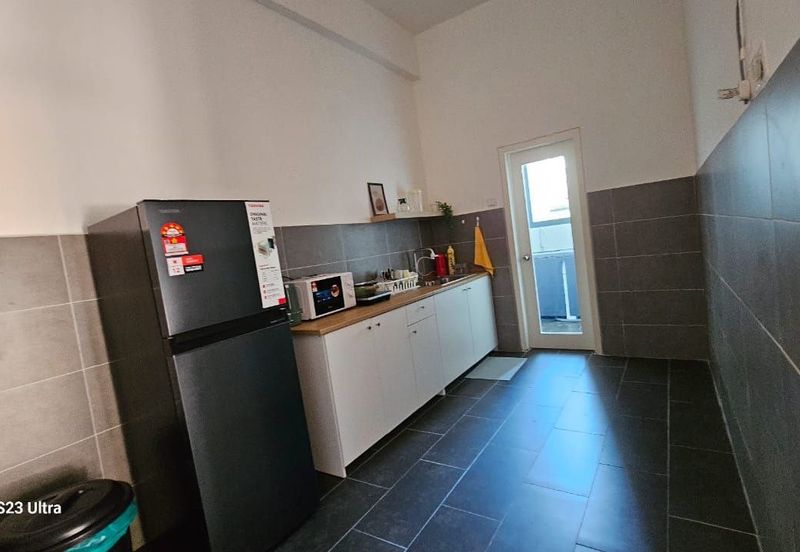 THE COVE HILLSIDE RESIDENCE