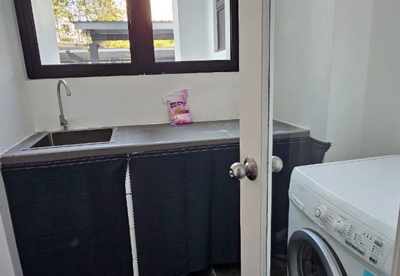 THE COVE HILLSIDE RESIDENCE