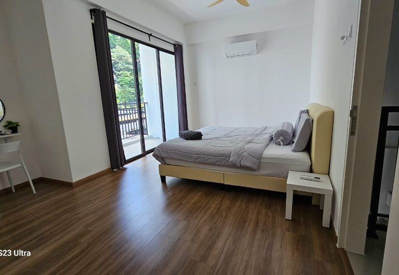 THE COVE HILLSIDE RESIDENCE